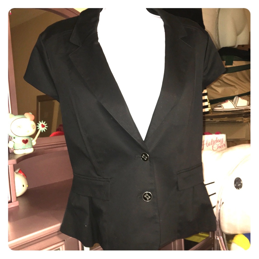 🥚 🐣 NY&Co Black Peplum